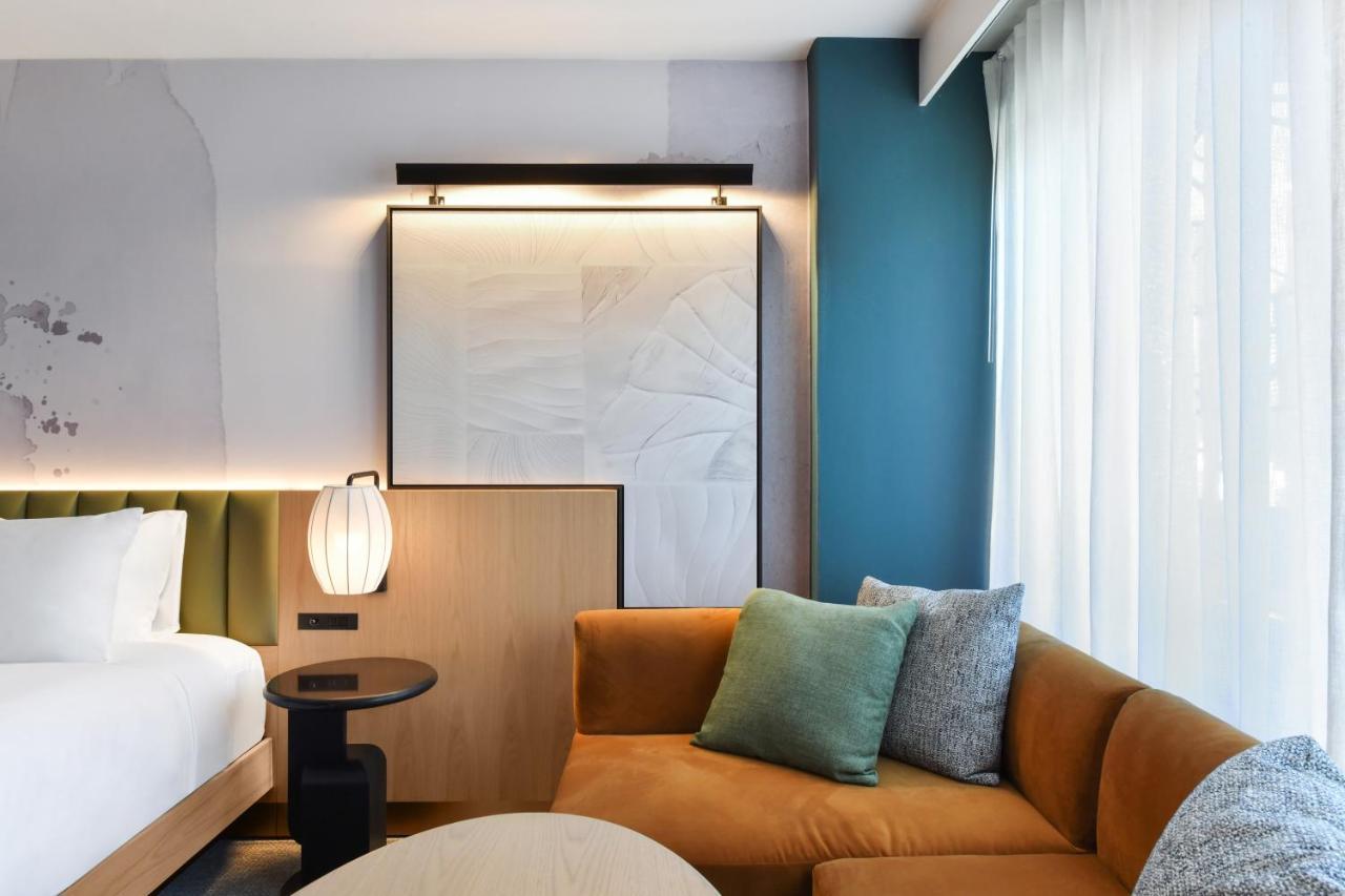 מלון Kimpton Theta New York - Times Square By Ihg מראה חיצוני תמונה A room at the hotel