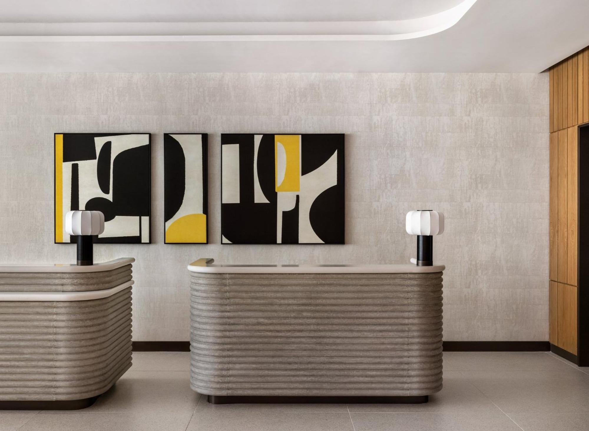 מלון Kimpton Theta New York - Times Square By Ihg מראה חיצוני תמונה The lobby of the hotel