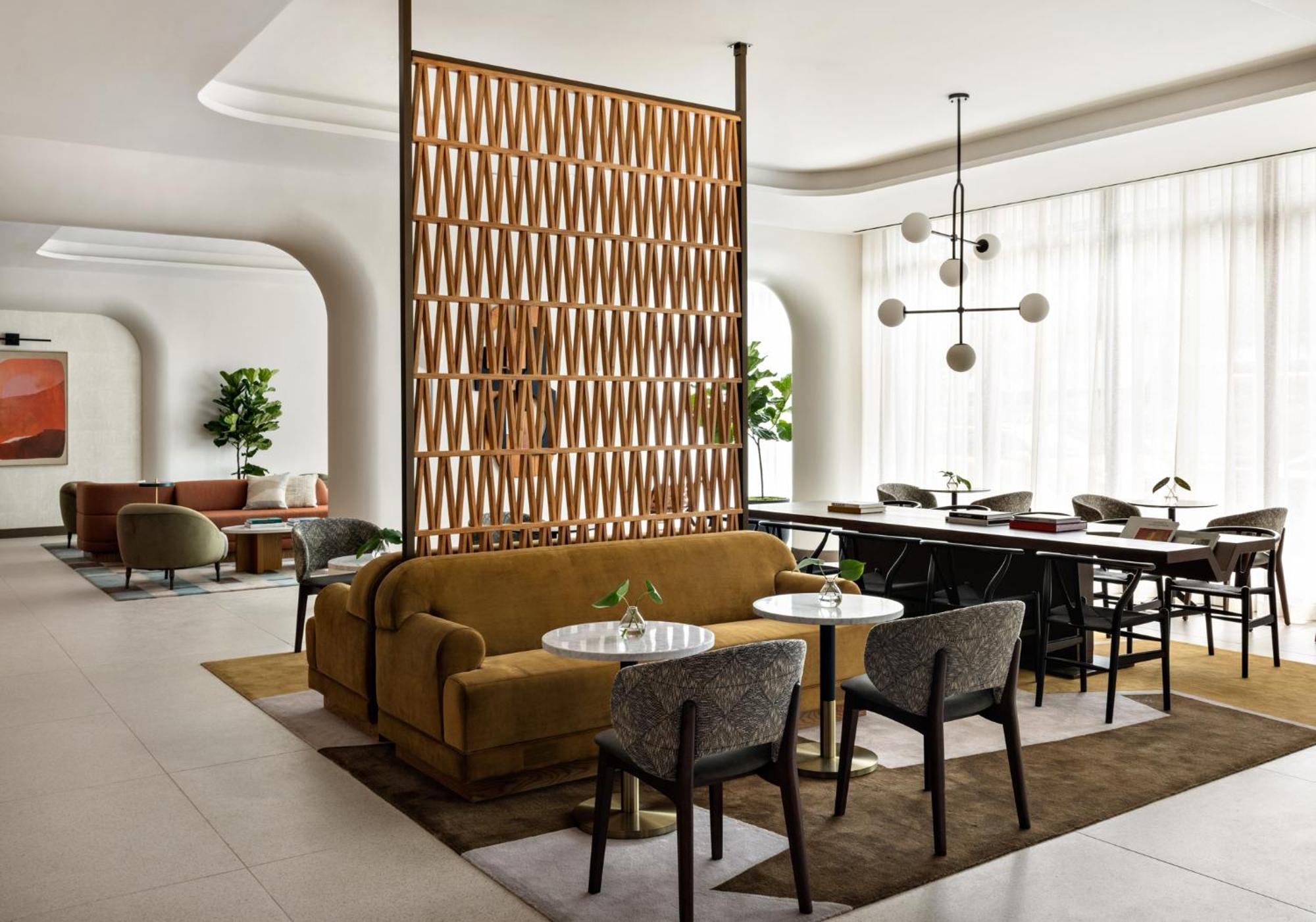 מלון Kimpton Theta New York - Times Square By Ihg מראה חיצוני תמונה The interior of the hotel