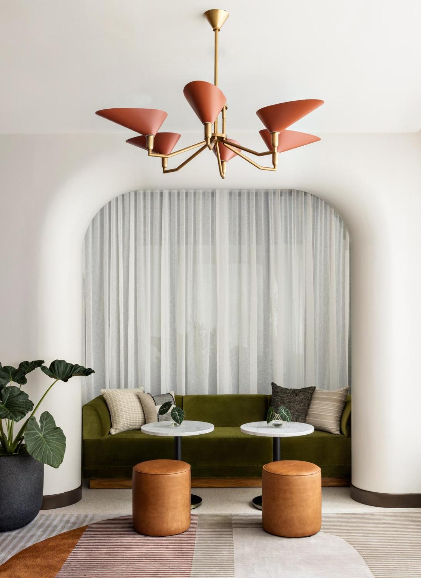 מלון Kimpton Theta New York - Times Square By Ihg מראה חיצוני תמונה The interior of the hotel